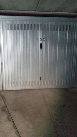 Affittasi Garage / Box auto 15 mq soppalcato (H 5 m) – Novate Milanese