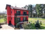 VILLA SINGOLA COMPLETAMENTE RISTRUTTURATA immersa nel verde