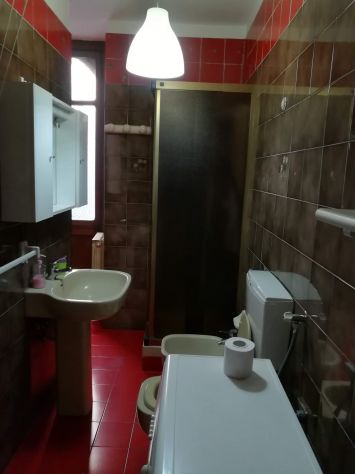 Torino Centro: camera per studentesse in appartamento condiviso - Foto 3