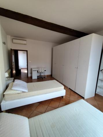 APPARTAMENTO di 4 vani e di 100 mq (BOLOGNA - Bologna) rif. GMB3