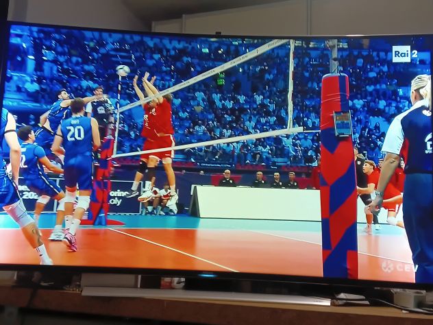 Tv Samsumg Curvo 55 pollici 4k Wifi,funzione 3D con Occhiali 3D - Foto 6