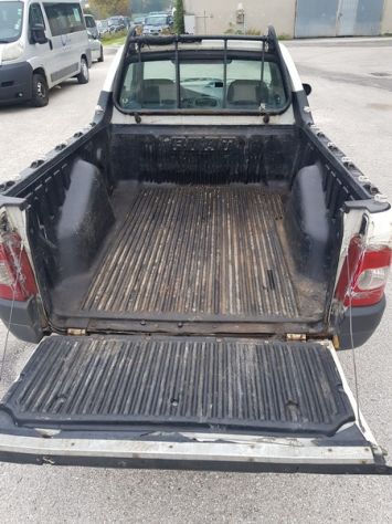 Fiat Strada 1.9 JTD Pickup - Foto 4