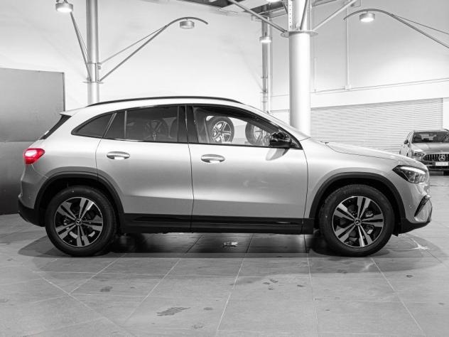 Mercedes-Benz GLA 200 d Progressive Extra - Foto 4