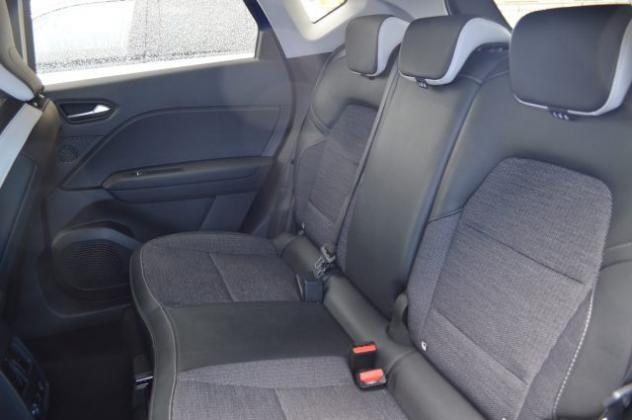 RENAULT Captur TCe 1.0 Techno 90 CV rif. 24046946 - Foto 9