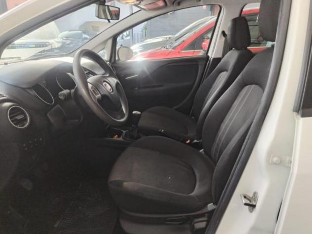 Fiat Punto 1.3 MJT II 75 CV 3p. Lounge - Foto 8
