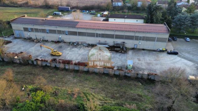 Immobile di 1100 m² con 2 locali in vendita a Novi Ligure - Foto 7