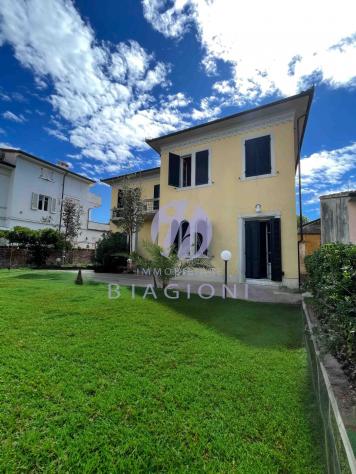 Villa in vendita a Lido di Camaiore - Camaiore 200 mq Rif: 1174117 - Foto 3
