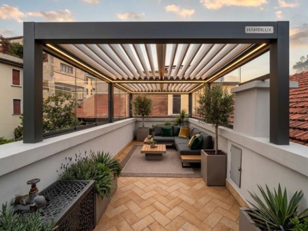 Attico / Mansarda di 30 m² con 1 locale in vendita a Milano