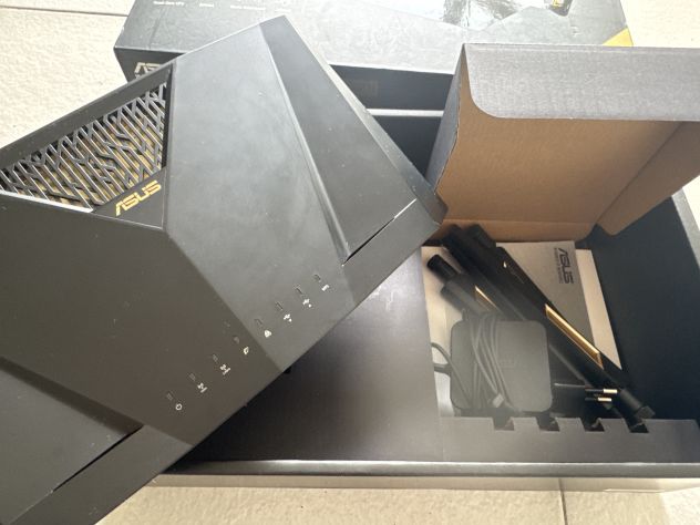 Asus RT AX88U Modem Router Gaming - Foto 3