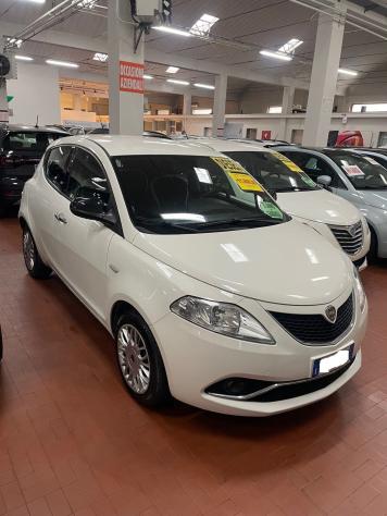 Lancia Ypsilon 1.3 MJT 16V 95 CV 5 porte S&S Gold - Foto 3
