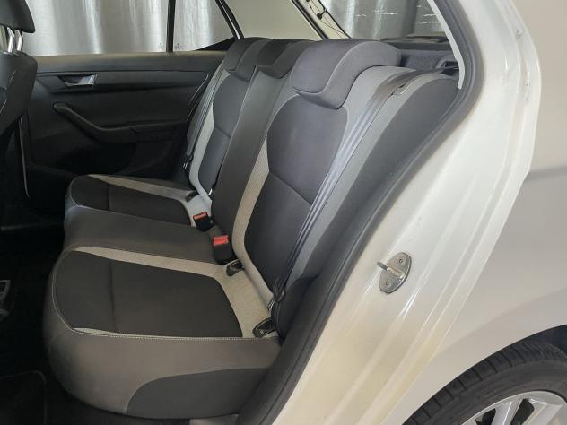 Škoda Fabia 1.4 TDI 75cv Design Edition - Foto 10
