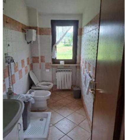 Immobile in asta di 156 m² con più di 5 locali e box auto in vendita a Cannara - Foto 8