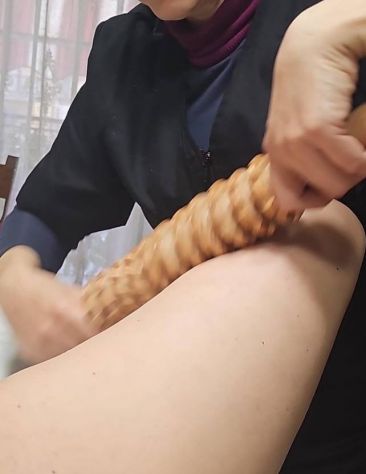 Estetista -maderoterapia viso-corpo