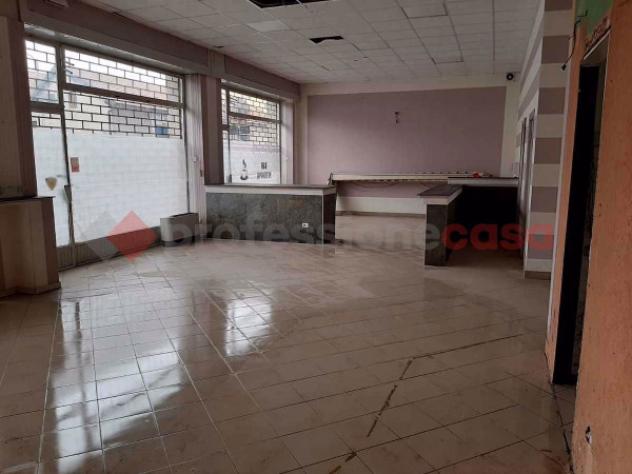 Immobile di 130 m² con 2 locali in affitto a Borgomanero