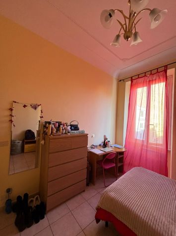 ampia stanza arredata Appio latino/San Giovanni - Foto 4