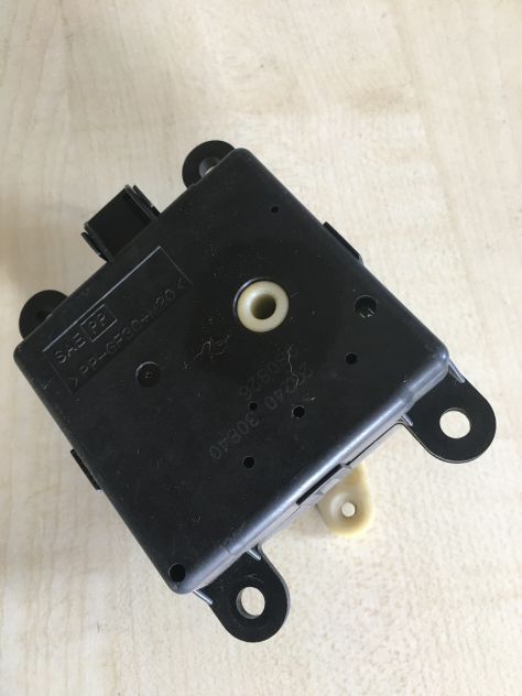 Motorino Attuatore riscaldamento abitacolo Nissan Patrol GR Y61 3.0 / 2.8 - Foto 3
