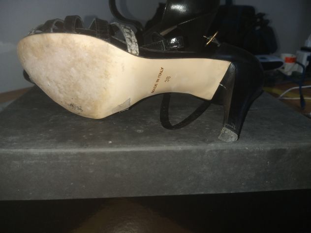 scarpe con tacco malu in pelle capretto nero e pitone grigio donna n 38. Usate - Foto 3