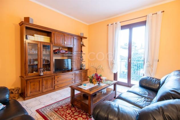 Elegante appartamento indipendente con giardino privato e ampio garage - Foto 6
