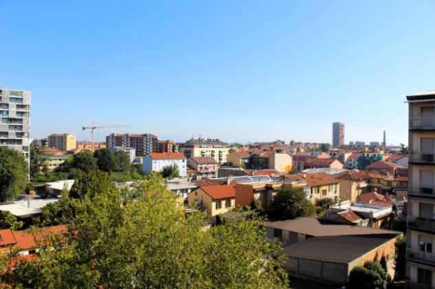 Appartamento di 60 m² con 2 locali e box auto in vendita a Milano - Foto 2