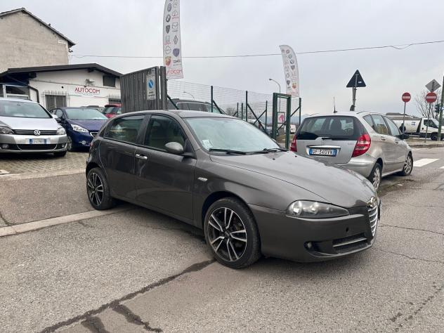 Alfa Romeo 147 1.6 16V TS 5 porte Black Line GPL - Foto 3