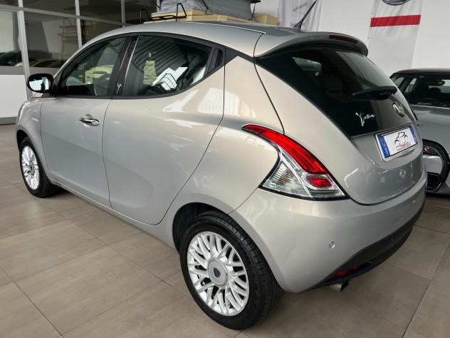 Lancia Ypsilon 1.2 69 CV 5 porte Gold - Foto 5