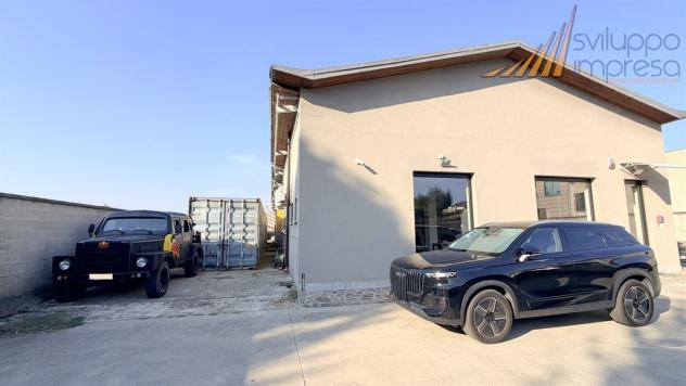 CAPANNONE CON UFFICI IN VENDITA A VIMERCATE - Foto 8