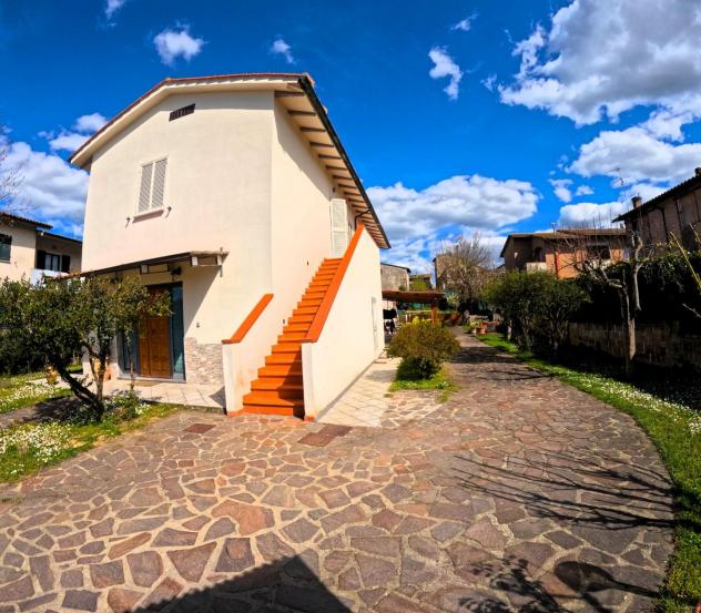 Villa in vendita a Quartaia - Colle di Val d'Elsa 303 mq Rif: 1405203