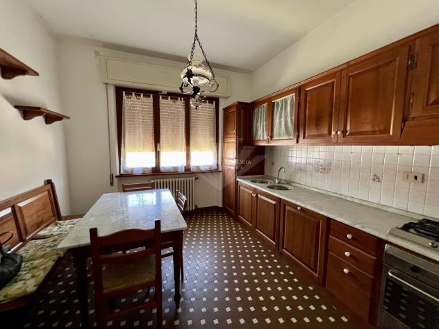 VILLA di 13 vani e di 200 mq (PIETRASANTA) rif. 185/VVE - Foto 2