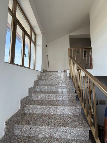 VILLA INDIPENDENTE CON GIARDINO A 150 METRI DAL MARE - Foto 9