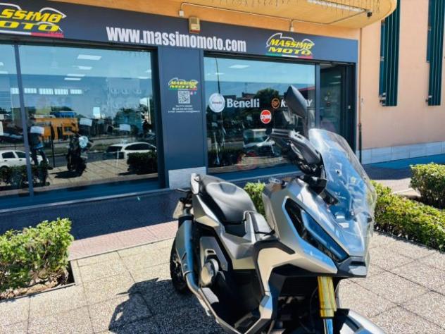 HONDA X-ADV 750 TUTTO INCLUSO ANCHE PASSAGGIO! MINI RATE rif. 24153120 - Foto 4