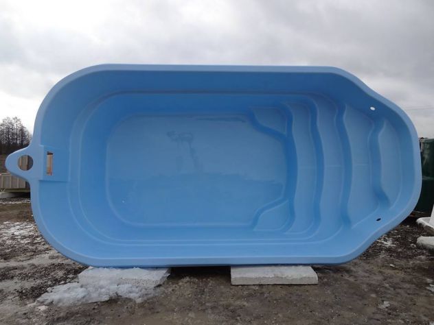 Piscina in vetroresina direttamente dal produttore con trasporto