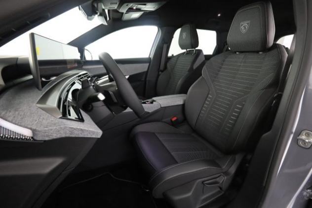 PEUGEOT 5008 3ª serie Hybrid 145 e-DCS6 GT rif. 23956509 - Foto 2