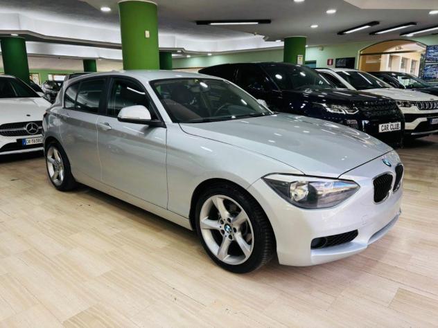 BMW 116d 5p. Efficient Dynamics Urban - Foto 3