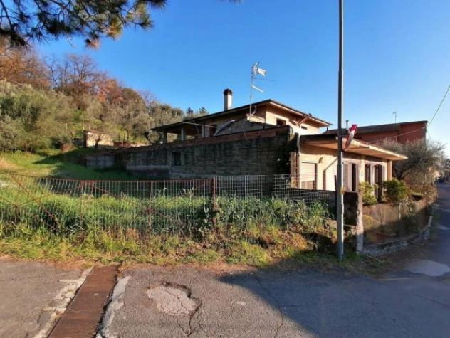 Immobile in asta di 209 m² con più di 5 locali e box auto in vendita a Fara in Sabina - Foto 2