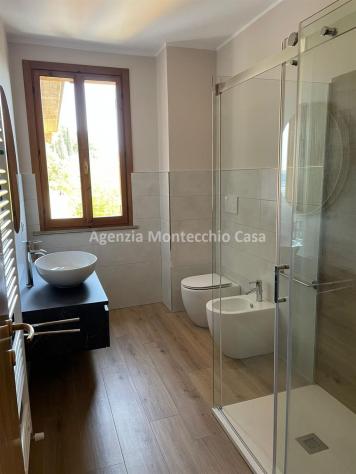 Appartamento con mansarda, garage e giardino esclusivo. - Foto 9