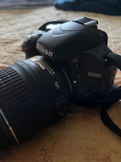 Fotocamera Reflex NIKON D3200 - Foto 2