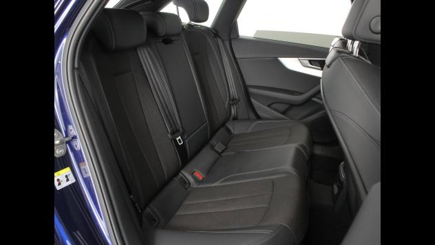 Audi A4 V 2019 Avant Avant 40 2.0 tdi mhev S line edition quattro 204cv s-tron - Foto 8