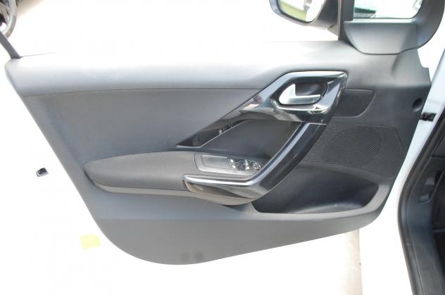 Peugeot 208 5p 1.2 puretech Active gpl 82CV Uff Italy USB - Foto 7