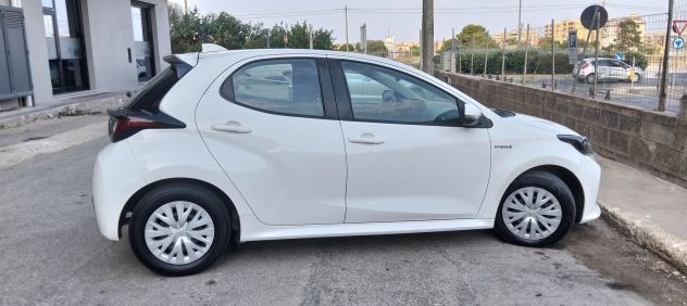 Toyota Yaris Ibrida