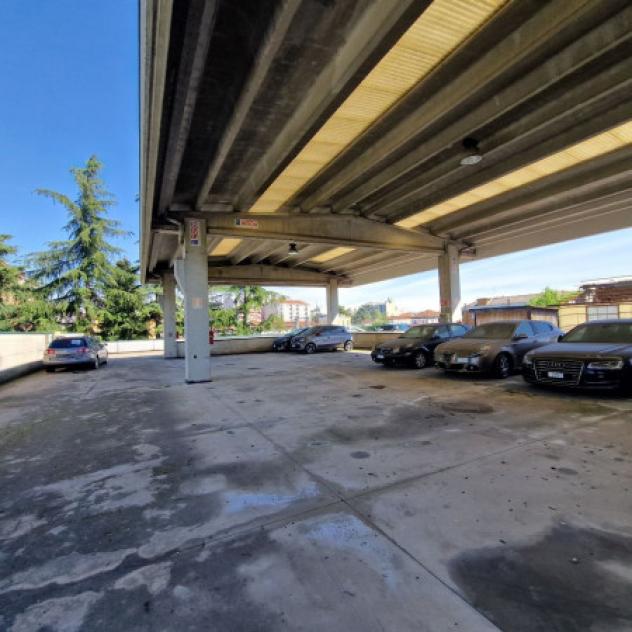 Immobile di 1870 m² con più di 5 locali in vendita a Rho - Foto 13