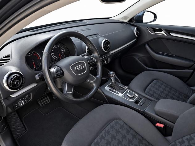 Audi A3 SPB 1.6 TDI Attraction CLEAN DIESEL S TRONIC - Foto 4