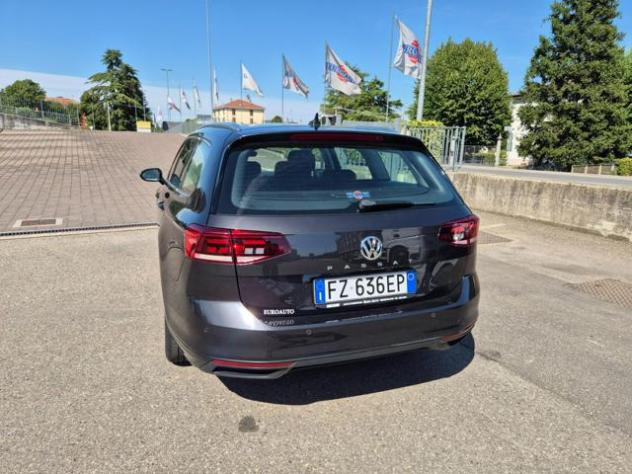 VOLKSWAGEN Passat Variant 2.0 TDI SCR EVO DSG Business rif. 23905479 - Foto 8