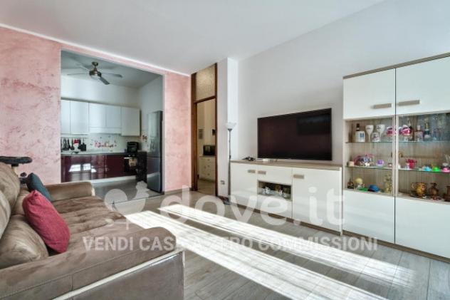 Appartamento di 109 m² con 4 locali e box auto in vendita a Cantù