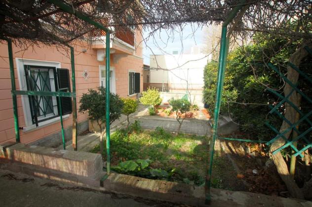 VILLA di 6 vani e di 115 mq (FOLLONICA) rif. B1 - Foto 3