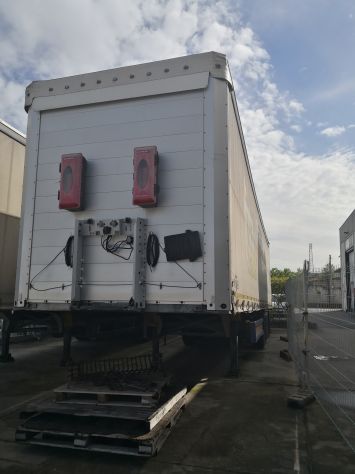 semirimorchio schmitz centinato alla francese - Foto 2