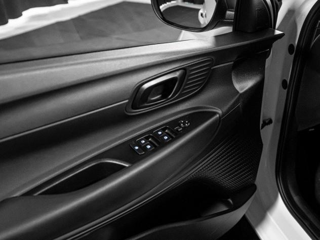 Hyundai i20 NEW MY26 1.0 T-GDI ICC DARK LINE - Foto 10