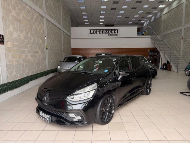 Renault Clio TCe 220CV R.S. Trophy