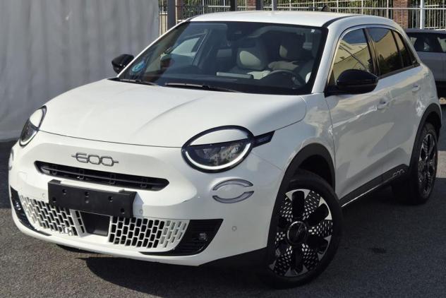 FIAT 600 Automatica Hybrid MHEV La Prima - 2025