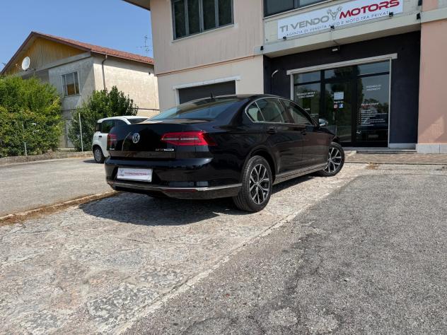 Volkswagen Passat 2.0 TDI SCR DSG Executive BMT - Foto 5