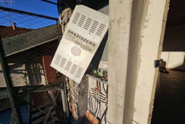 Immobile in asta di 77 m², box auto in vendita a Azzio - Foto 4